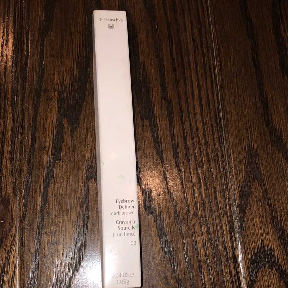 Dr Hauschka eyebrow definer in dark brown color
